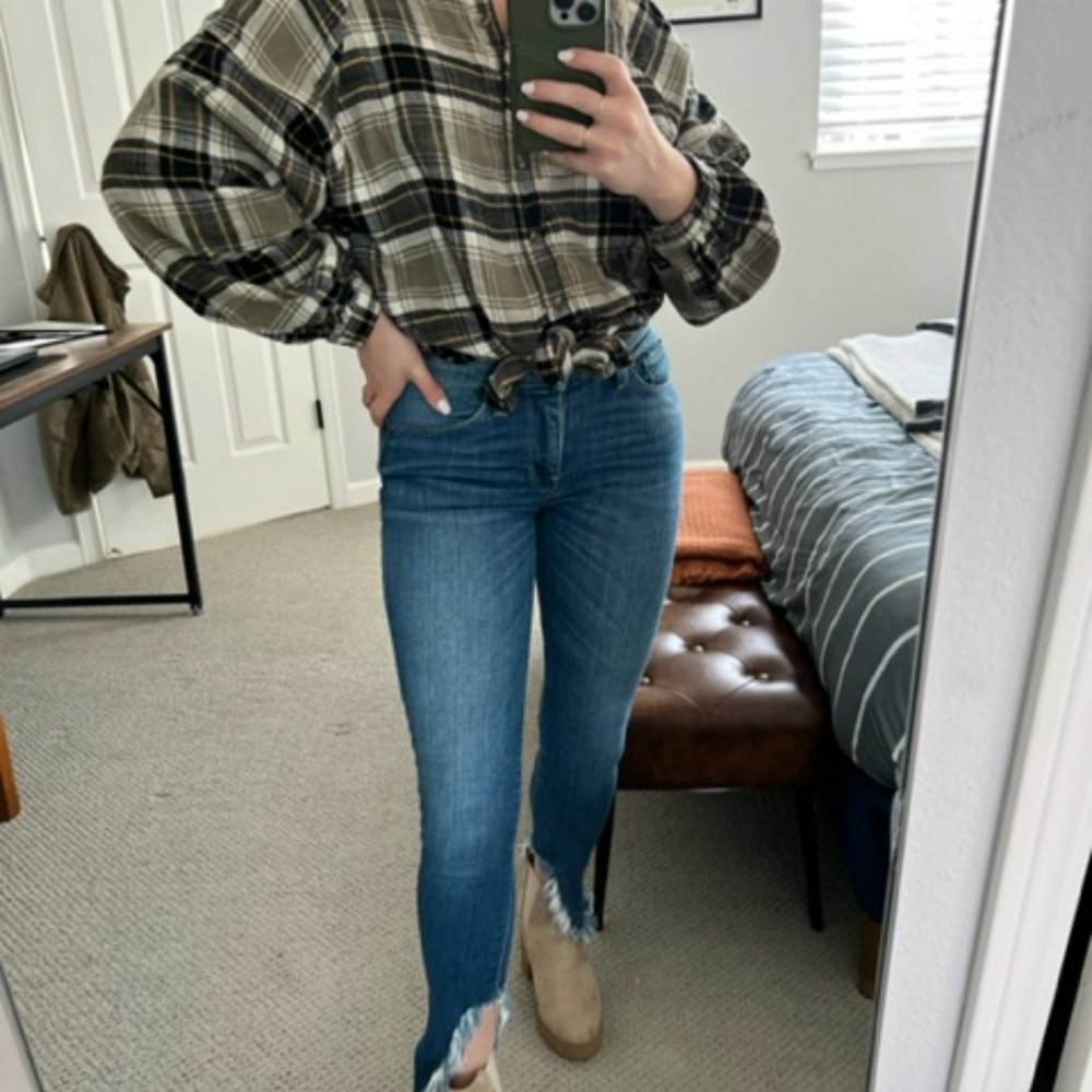 Hudson Jeans - mid rise skinny with raw cut uneven ankle